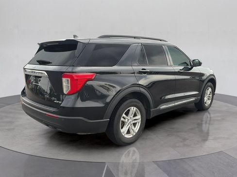 Certified 2023 Ford Explorer XLT AWD/4WD image 7