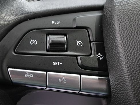 Used 2024 Cadillac XT4 Premium Luxury FWD image 12