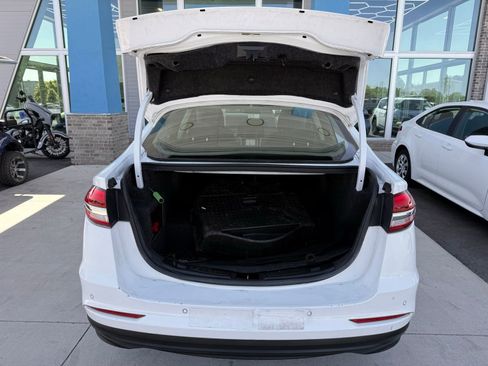 Used 2019 Ford Fusion SE FWD image 38