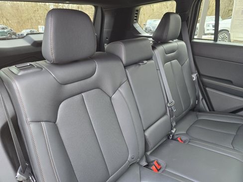 New 2026 Jeep Cherokee Limited AWD/4WD image 13