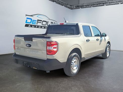 Used 2025 Ford Maverick XL image 3