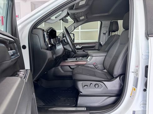 Certified 2024 Chevrolet Silverado 2500 LT image 9