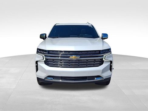 Used 2023 Chevrolet Tahoe Premier AWD/4WD image 2