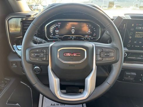 Certified 2025 GMC Sierra 1500 Elevation image 13