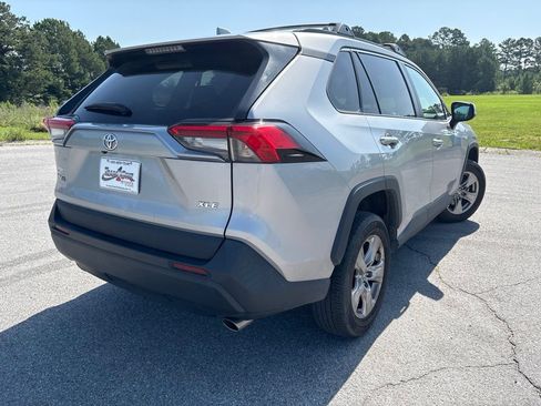 Used 2023 Toyota RAV4 XLE w/ Convenience Package FWD image 7