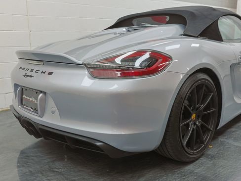 Used 2016 Porsche Boxster Spyder image 52