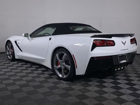 Used 2018 Chevrolet Corvette Stingray Convertible w/ 1LT image 17