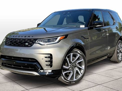 New 2025 Land Rover Discovery Dynamic SE image 1