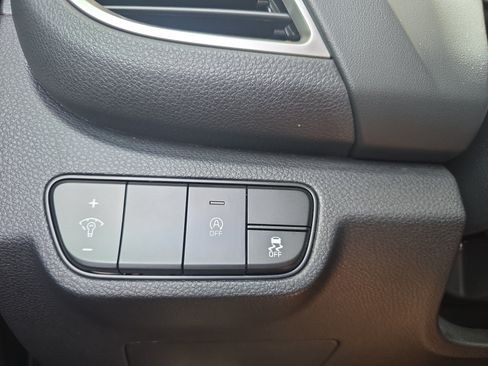 Certified 2024 Kia Seltos EX FWD image 26