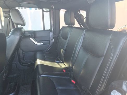 Used 2016 Jeep Wrangler Unlimited Rubicon AWD/4WD image 20