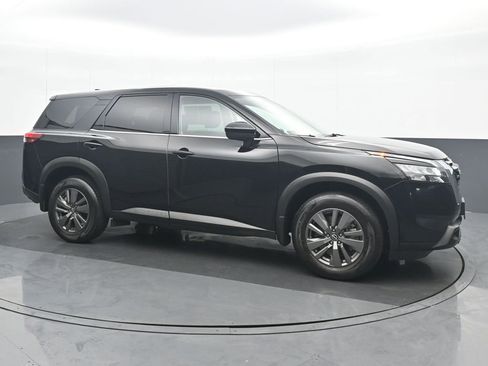 Used 2025 Nissan Pathfinder S AWD/4WD image 8