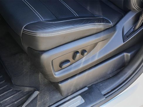 Used 2020 GMC Yukon Denali w/ Open Road Package image 11