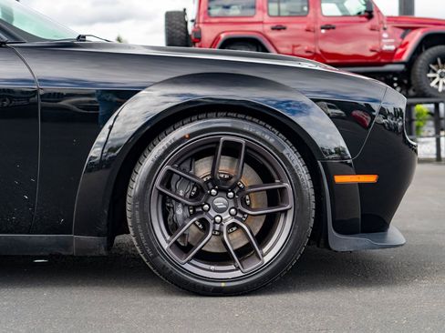 Used 2019 Dodge Challenger R/T Scat Pack w/ Widebody Package RWD image 6
