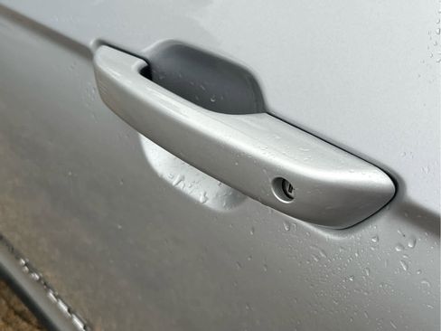 Used 2024 Jeep Grand Cherokee Limited image 14