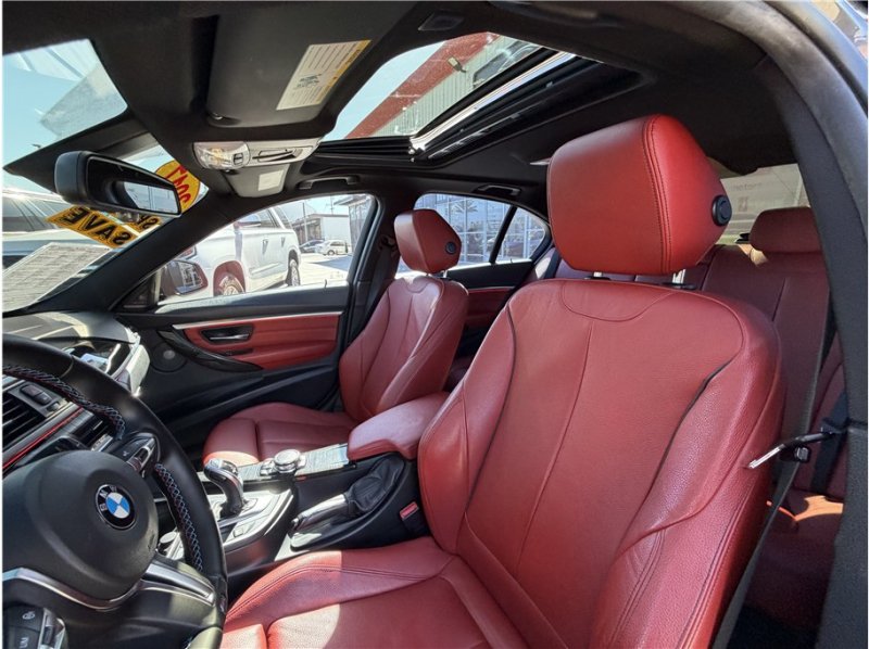 Used 2017 BMW 340i Sedan RWD image 20