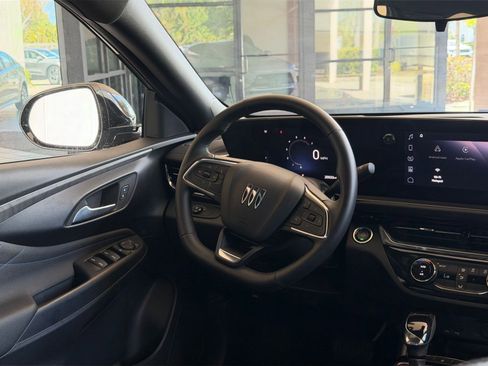 Used 2025 Buick Envista Sport Touring FWD image 29