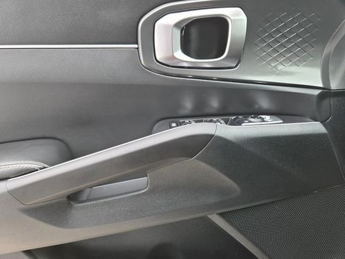 Used 2025 Kia Sorento S FWD image 25