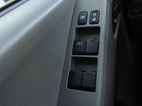 Used 2020 Nissan Frontier SV w/ Midnight Edition Floor Mats RWD image 26