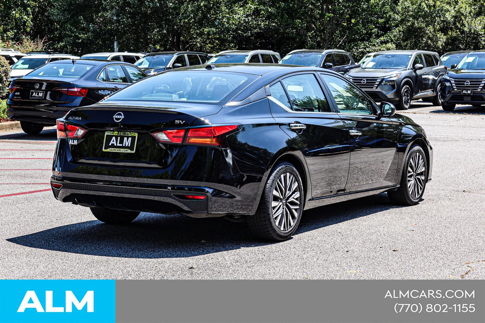 Used 2024 Nissan Altima 2.5 SV FWD image 6