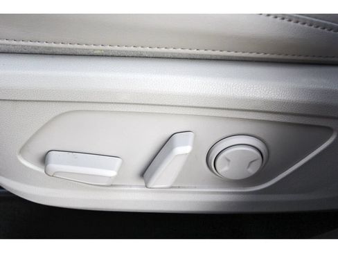 Used 2025 Kia Sorento S w/ Panoramic Sunroof Package FWD image 30