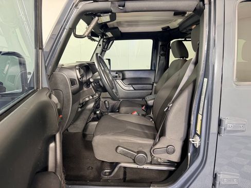 Used 2017 Jeep Wrangler Unlimited Sport w/ Quick Order Package 24S AWD/4WD image 23