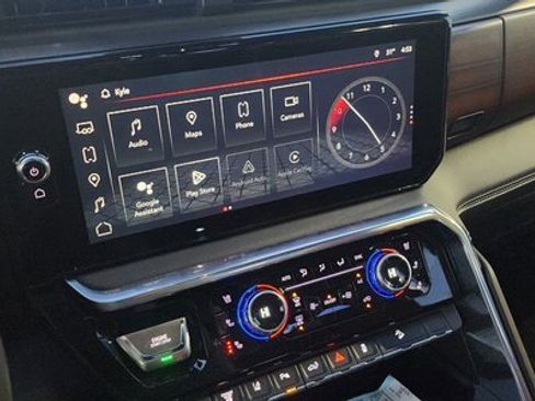 Used 2024 GMC Sierra 2500 Denali Ultimate image 3