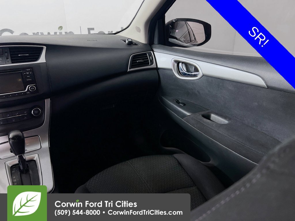 Used 2015 Nissan Sentra SR FWD image 26