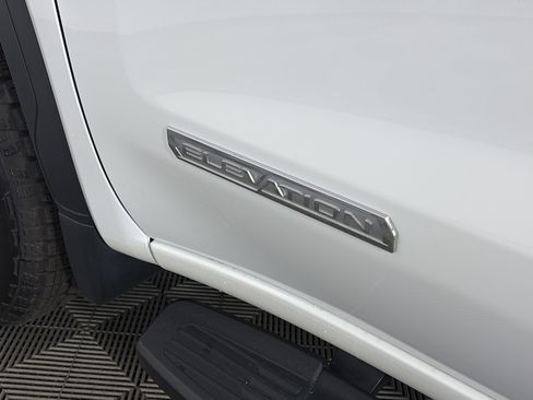 Certified 2025 GMC Sierra 1500 Elevation AWD/4WD image 18