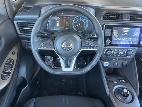 Used 2022 Nissan Leaf S FWD image 13