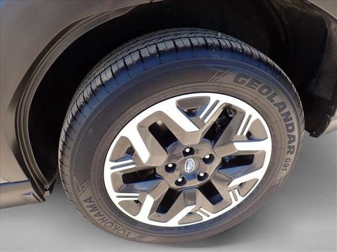 Used 2025 Subaru Forester Premium AWD/4WD image 7