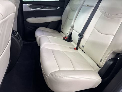 Used 2024 Cadillac XT5 Sportv w/ Technology Package AWD/4WD image 27