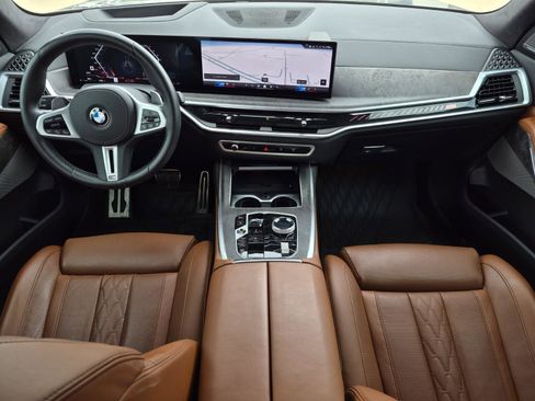 Certified 2025 BMW X7 M60i w/ Executive Package AWD/4WD image 22