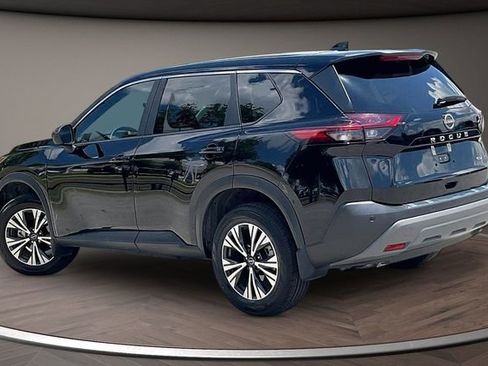 Used 2023 Nissan Rogue SV FWD image 11