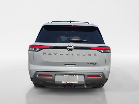 New 2026 Nissan Pathfinder Platinum image 4