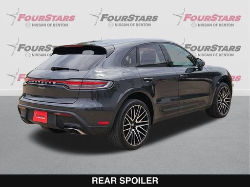 Used 2022 Porsche Macan AWD/4WD image 4