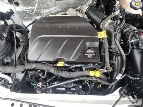 Used 2026 Chevrolet Trax LT image 32