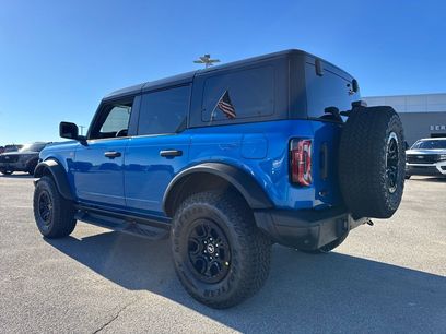 New 2025 Ford Bronco Badlands w/ Sasquatch Package