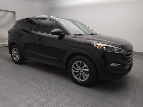 Used 2016 Hyundai Tucson SE w/ Option Group 02 FWD image 11