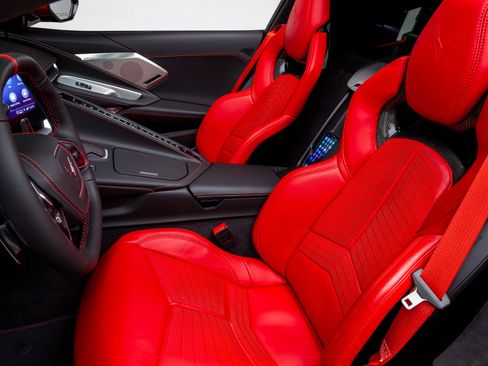 Used 2023 Chevrolet Corvette Stingray Premium Cpe w/ Z51 Performance Package RWD image 27