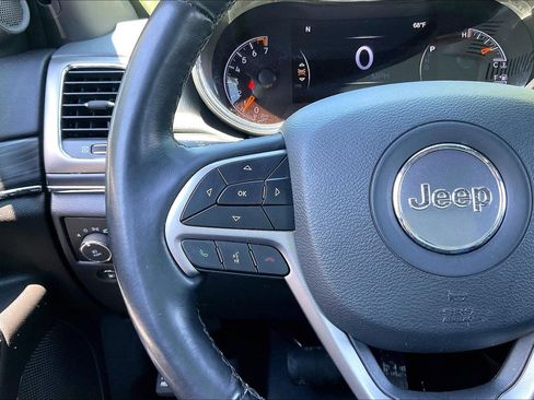 Used 2021 Jeep Grand Cherokee Limited AWD/4WD image 17