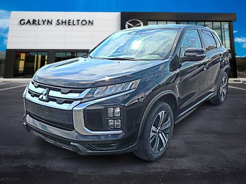 Used 2023 Mitsubishi Outlander Sport SE AWD/4WD image 1