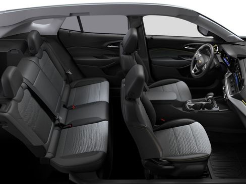 New 2026 Chevrolet Trax LT w/ Driver Confidence Package image 60