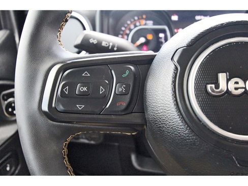 Used 2024 Jeep Gladiator Sport image 22