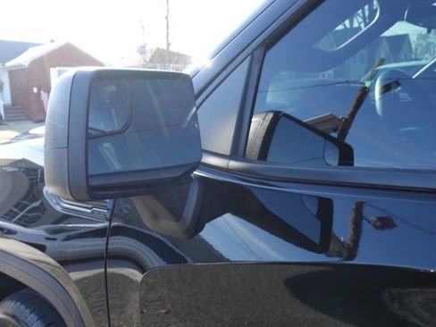 Used 2023 GMC Sierra 1500 Elevation image 13