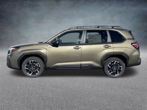 New 2025 Subaru Forester Premium image 2