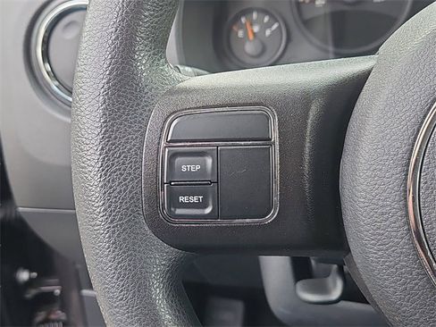 Used 2017 Jeep Compass Sport w/ Power Value Group image 17