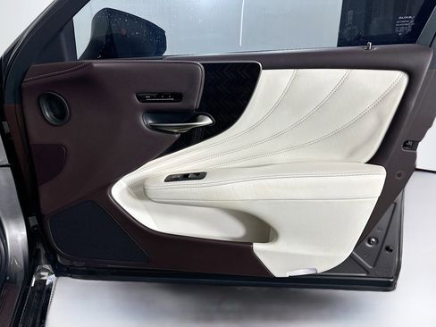 Used 2018 Lexus LS 500 image 34