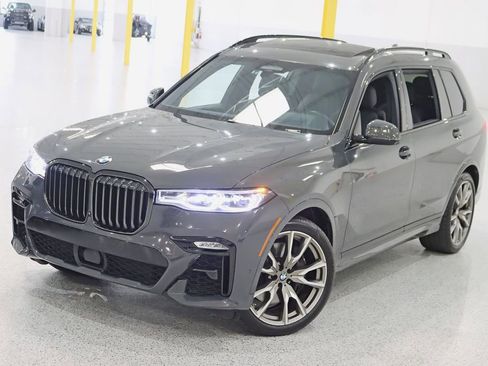 Used 2022 BMW X7 M50i AWD/4WD image 5