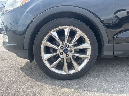 Used 2016 Ford Escape SE w/ SE Chrome Package image 10