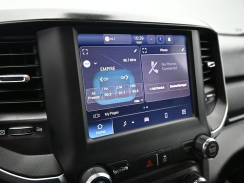 Used 2024 RAM 3500 Big Horn image 12